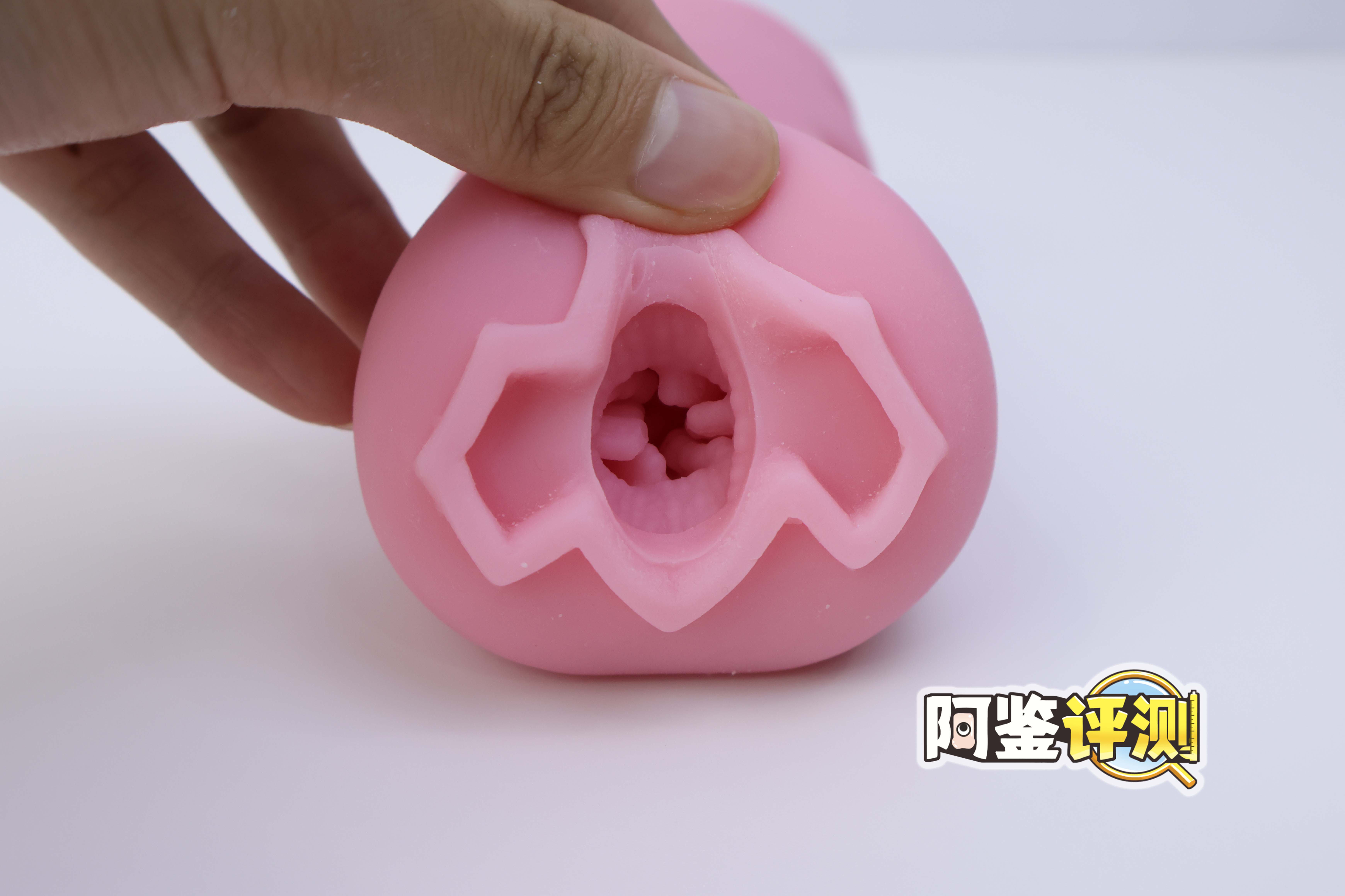 MATE—“前辈的另一面”,蜿蜒曲折的“虫”形结构,会有不同的有机感吗?10 MATE—“前辈的另一面”,蜿蜒曲折的“虫”形结构,会有不同的有机感吗?
