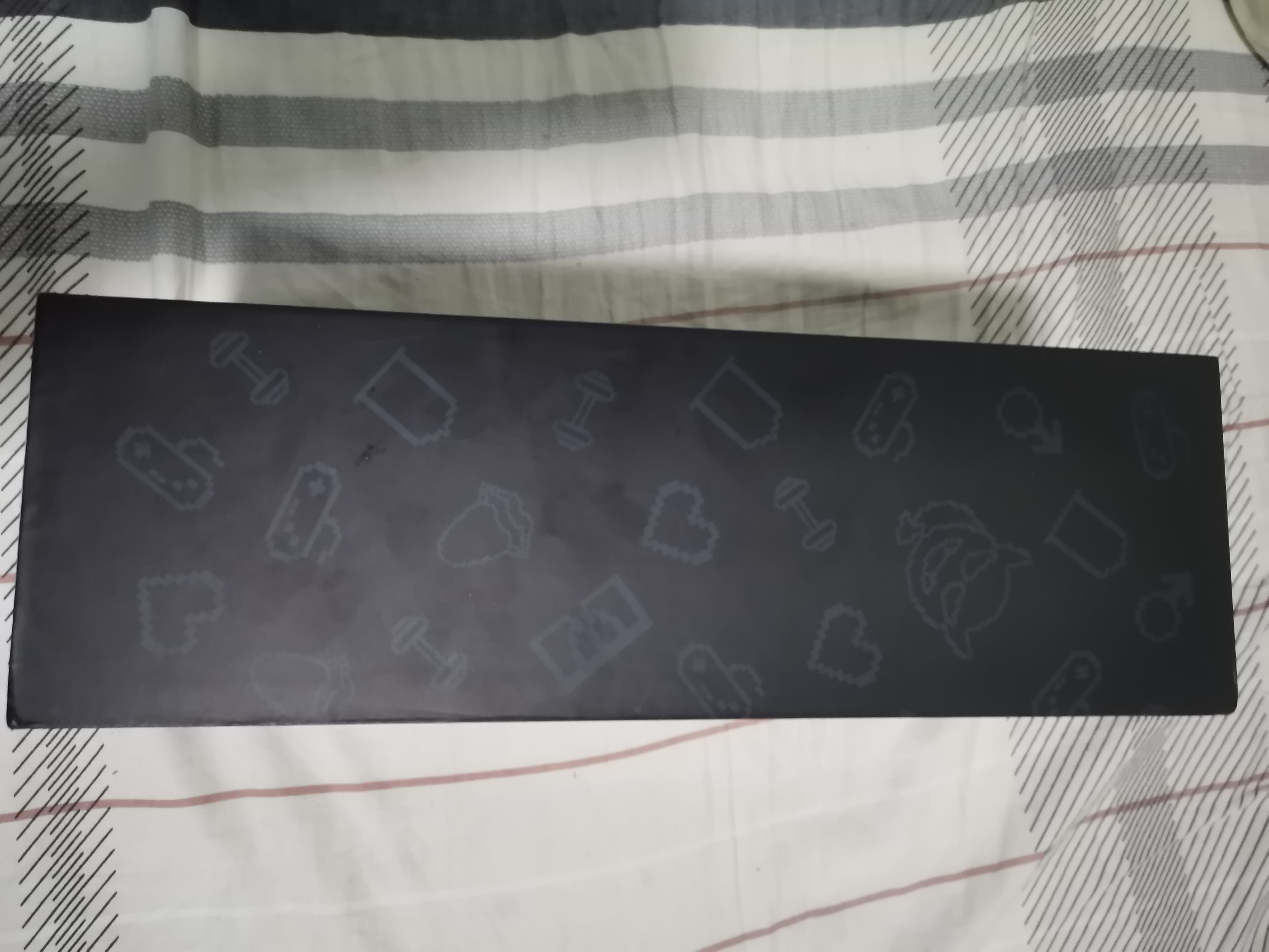 YUU小恶魔电动飞机杯评测 – 卡通风和科技感十足的舒爽电动体验