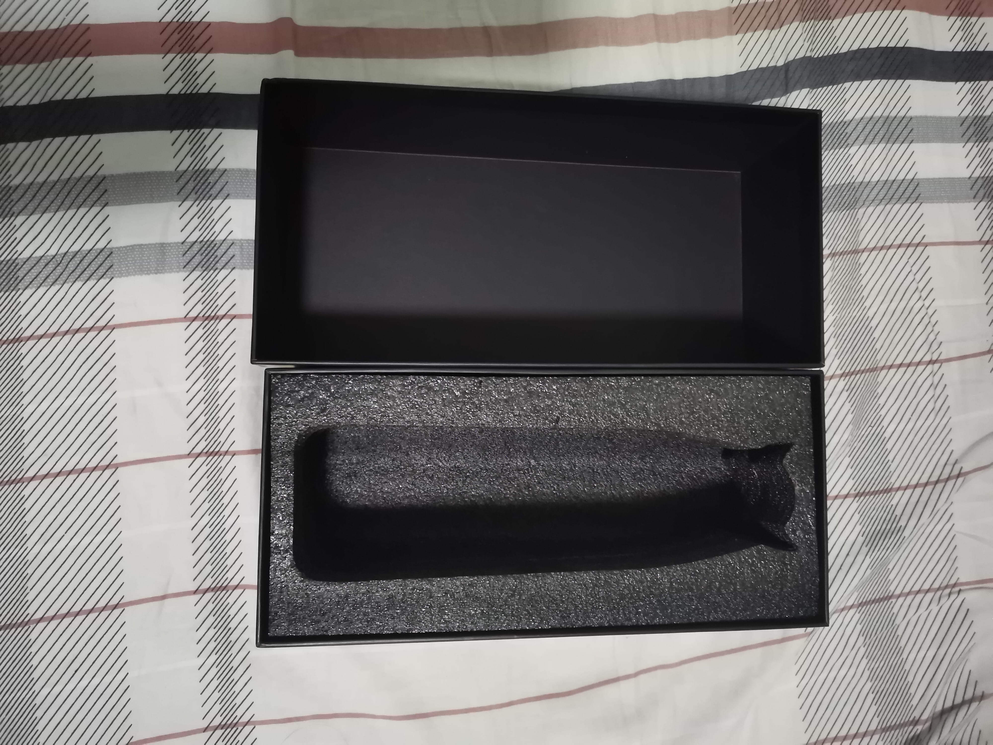 YUU小恶魔电动飞机杯评测 – 卡通风和科技感十足的舒爽电动体验