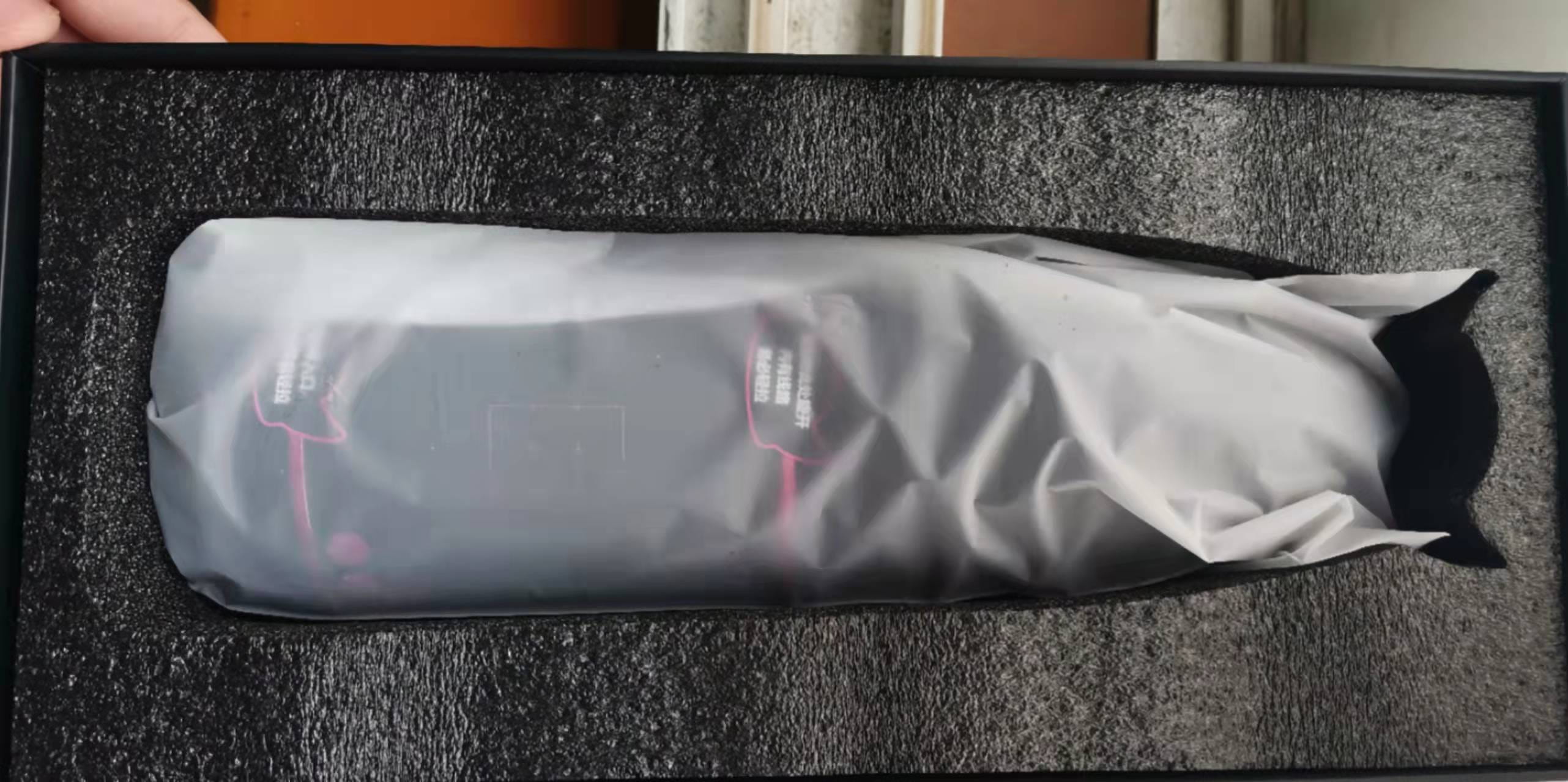 YUU小恶魔电动飞机杯 – 一次赛博朋克的体验4 YUU小恶魔电动飞机杯 – 一次赛博朋克的体验