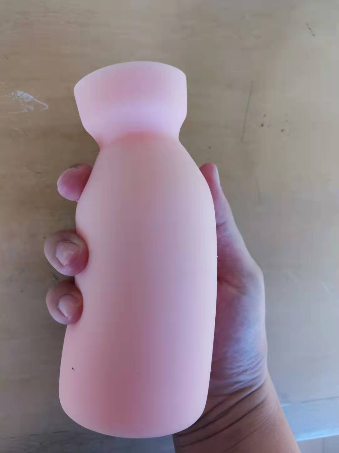 杯多多小萌瓶飞机杯评测 – 强力吮吸，床头神器