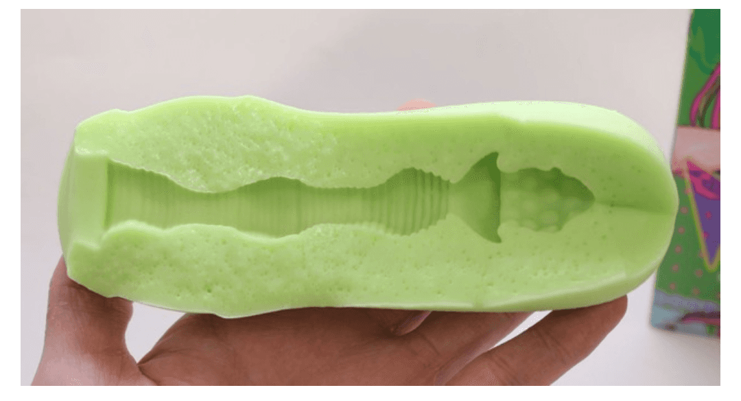 A社老法师，多娜多娜联名款飞机杯收集者评测 2——除了情怀也有亮点