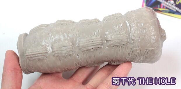 A社老法师，多娜多娜联名款飞机杯收集者评测 2——除了情怀也有亮点