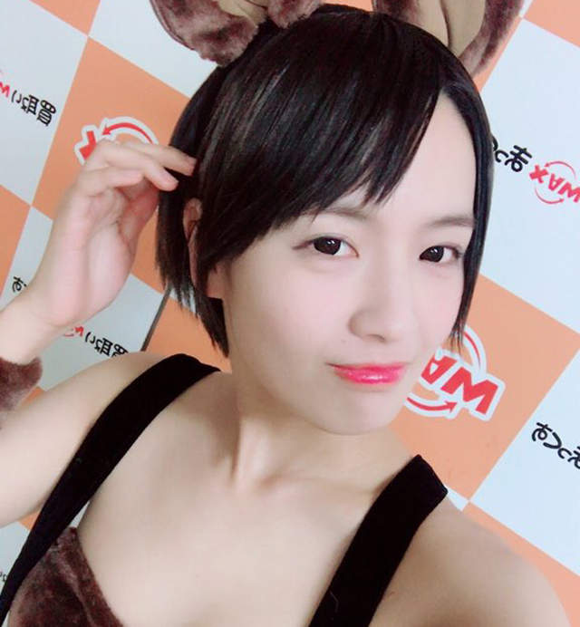 这小穴适合到处摆一个!!日本KMP短髮骚女孩向井蓝 这小穴适合到处摆一个!!日本KMP短髮骚女孩向井蓝