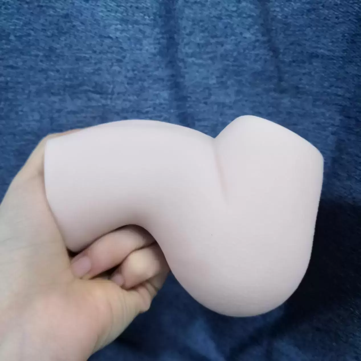 一个巴掌就能掌控的迷你臀-杯多多小萌臀飞机杯臀形名器评测7 一个巴掌就能掌控的迷你臀-杯多多小萌臀飞机杯臀形名器评测7