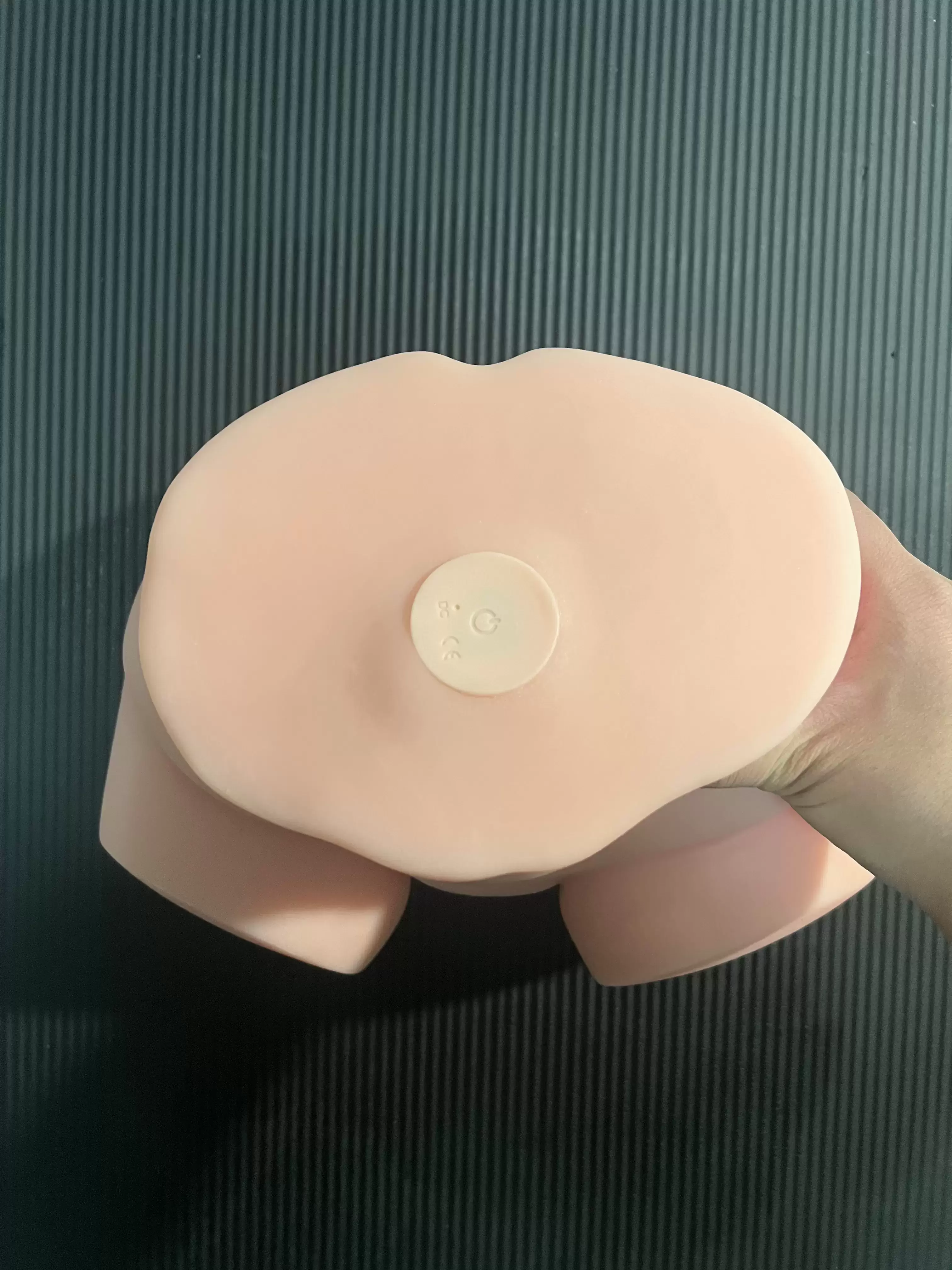 自加热第一大臀-YUU热热臀二代倒模名器测评11 自加热第一大臀-YUU热热臀二代倒模名器测评11