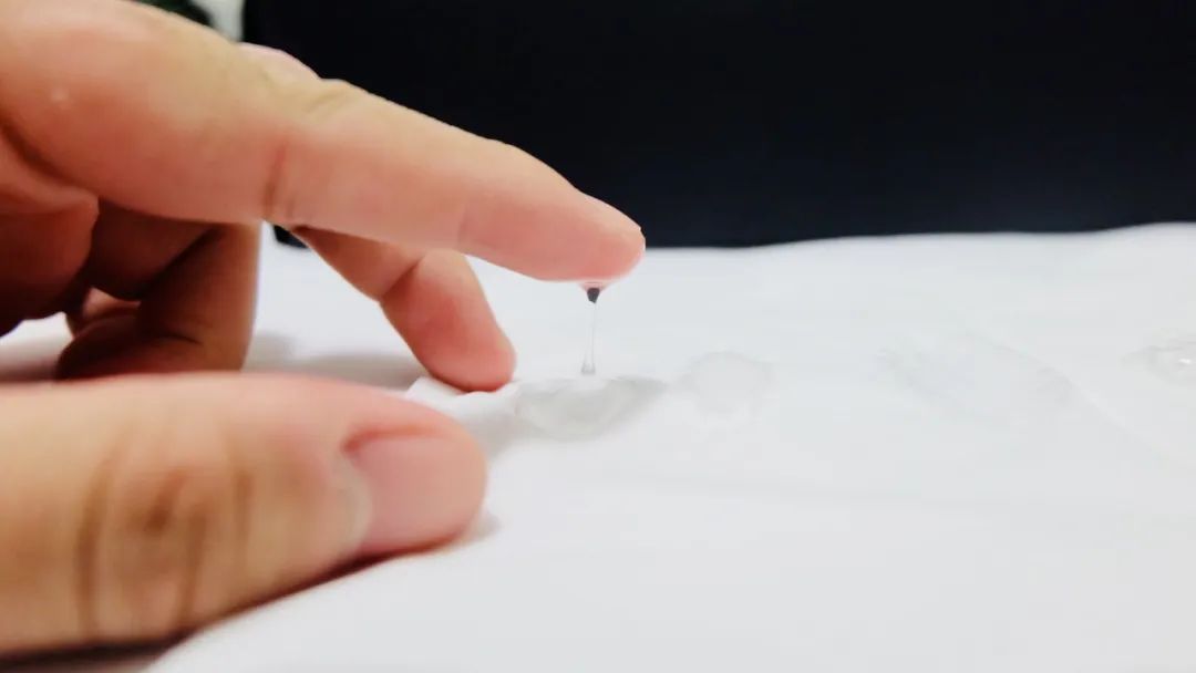 你真的会用润滑液吗? | 3元到100元,5款润滑油测评大揭秘12 你真的会用润滑液吗? | 3元到100元,5款润滑油测评大揭秘