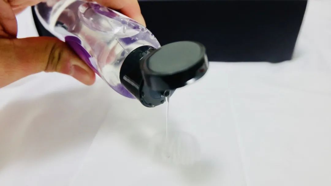 你真的会用润滑液吗? | 3元到100元,5款润滑油测评大揭秘20 你真的会用润滑液吗? | 3元到100元,5款润滑油测评大揭秘