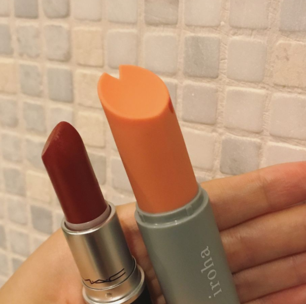 这支“口红”还能震动?还能按摩!?3 这支“口红”还能震动?还能按摩!?