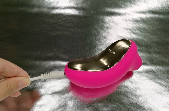 Lelo Sona 索娜 阴蒂吸吮器 [开箱文]