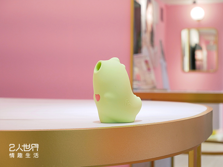 小怪兽魔吻~"开箱"史上最进化的小怪兽心得评价