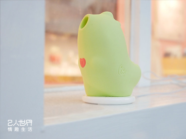 小怪兽魔吻~"开箱"史上最进化的小怪兽心得评价