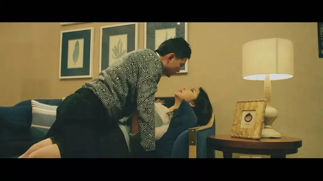 网络电影《情趣体验师》：男孩变男人的第一堂课