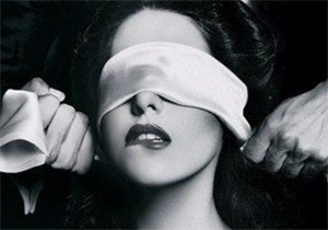 情趣玩具测评—入门级SM套装大对比