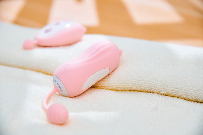 带小恶魔怪兽无线跳蛋逛街是什么感受？美女情趣体验师亲身体验