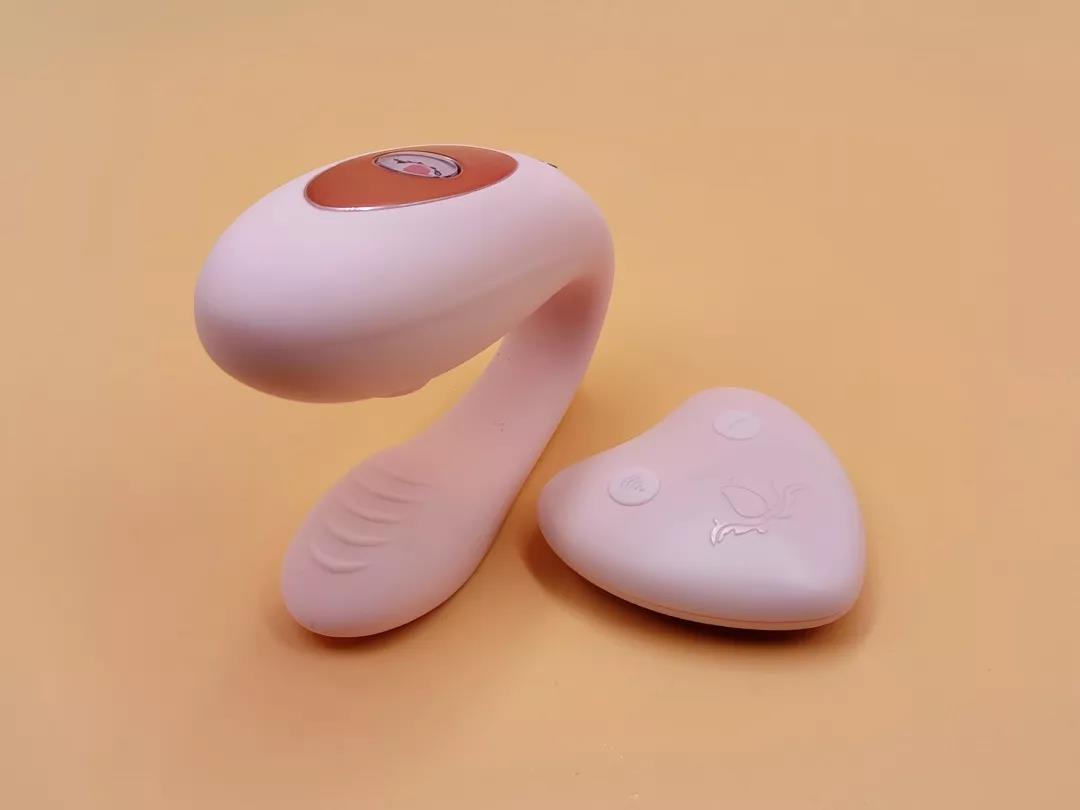 夫妻共震玩具评测：欧亚思A7吮吸震动器