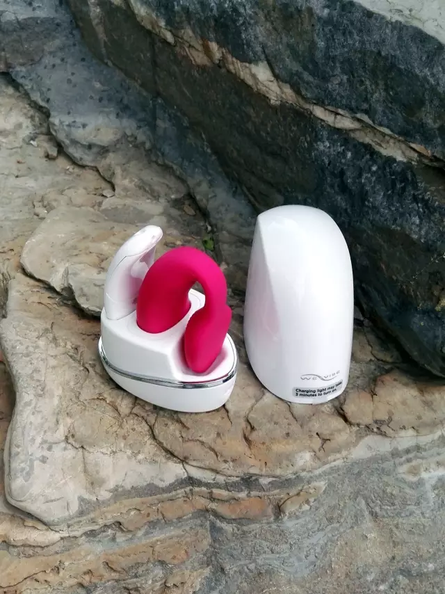 评测:情趣新招,we-vibe4PLUS情侣共振器